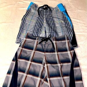 Set of 2 Arizona brand board shorts size 30